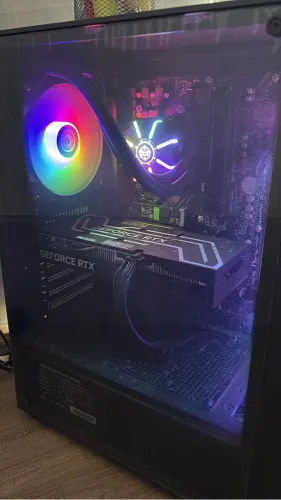PC GAMER R7 + 4060 + 16GB RAM