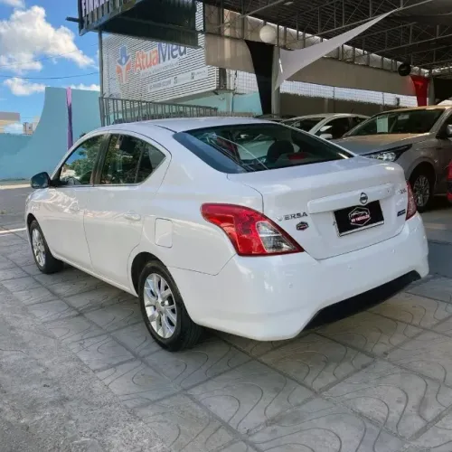 Nissan Versa SV 1.6 16V Flexstart 4P Aut. 2017
