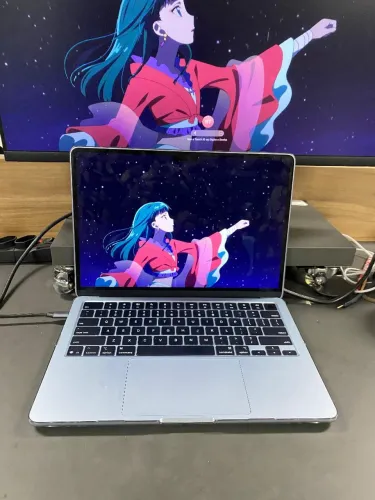 MacBook Air M4