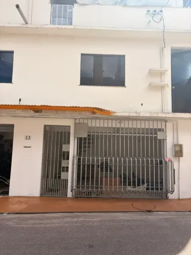Casa nos altos 1/4 suíte. R$1.700,00
