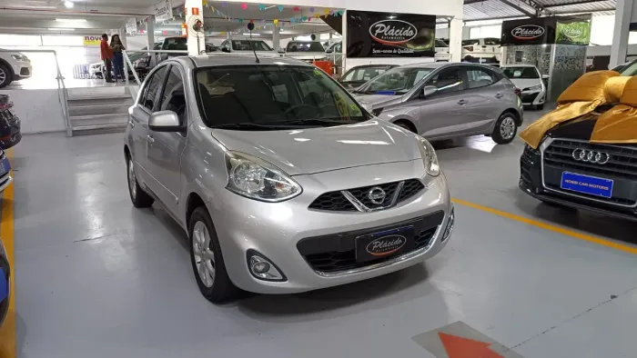 Nissan March SV 1.6 16V Flex Fuel 2015