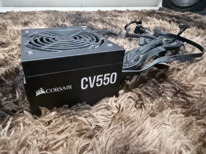 FONTE CORSAIR CV550 SEMI NOVA