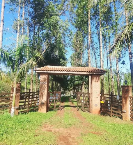 Chácara completa, piscina, campo, salão em Santa Terezinha de Itaipu