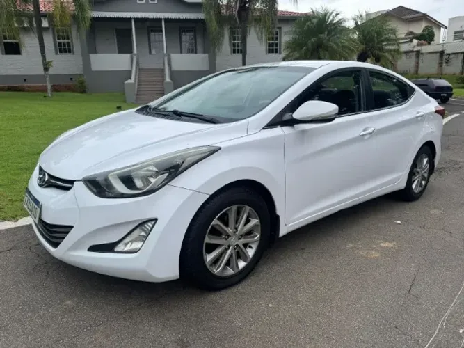 Hyundai Elantra GLS 2.0 16V Flex Aut. 2015
