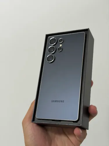 Samsung S25 Ultra 12GB/512GB - Seminovo com garantia