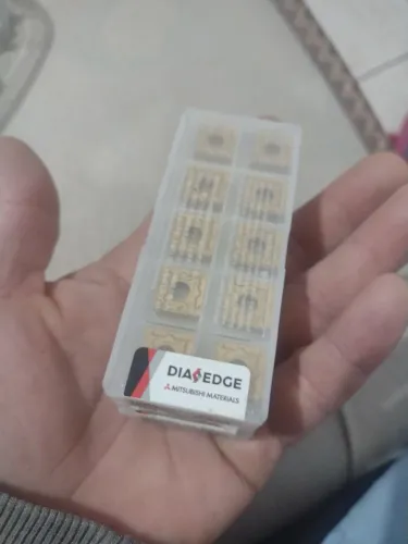incerto para tornos mecânicos.