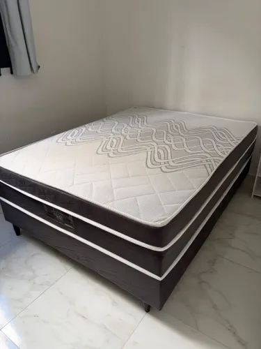 Cama casal