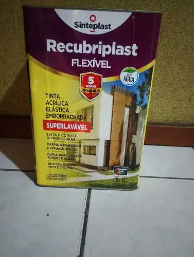 Vendo essa tinta branca emborrachada