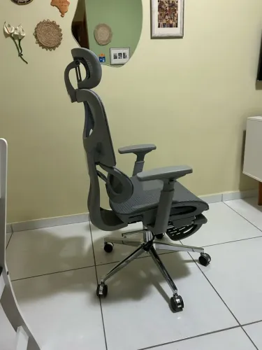 Cadeira de Escritório Ergonômica Zinnia Montreal - Estado de Nova