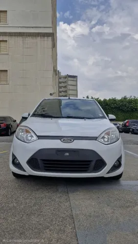 Ford Fiesta SE 1.6 8V Flex 5P 2014