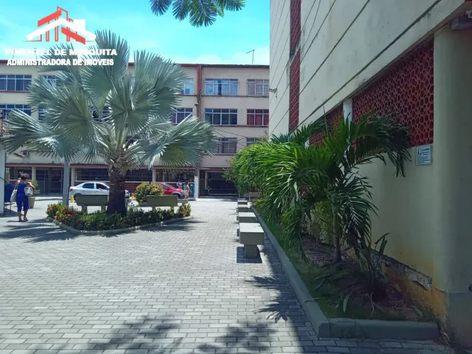 VENDO ÓTIMO APT 2 QUARTOS, FONSECA