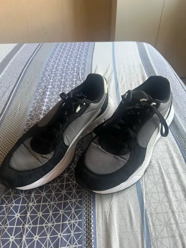 Tênis PUMA - Wild Rider 'Rollin' - Black Castlerock' - Tamanho 44