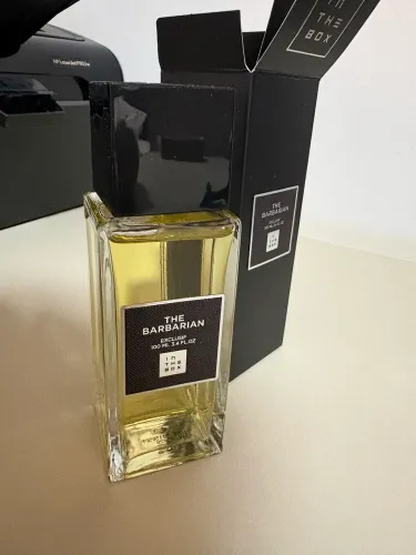 Perfume The barbarian In the box