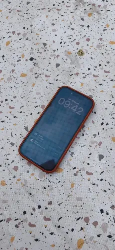 Vendo/troco iphone 16 pro 128 gb