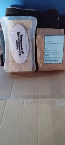 Kit casal uma bandeja de sabão em barra , mais um Pacote de sabão em Pó.