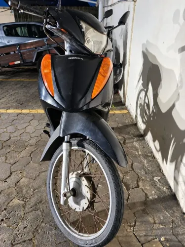 Honda Biz 2013 - R$8.000,00