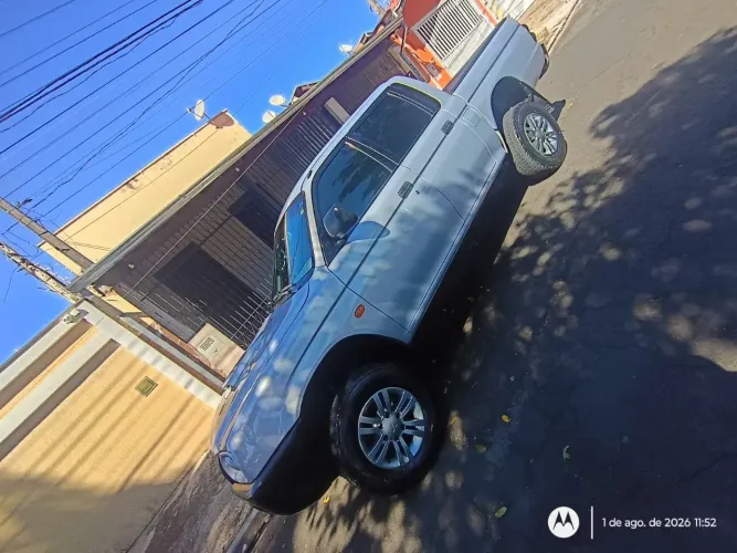 Mitsubishi L200 GL 2.5 4X4 CD Diesel 2012