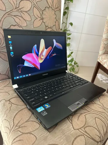 Notebook Toshiba core i5 bateria boa
