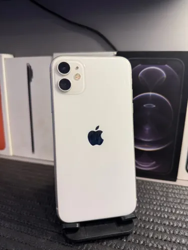 IPHONE 11 * 64GB