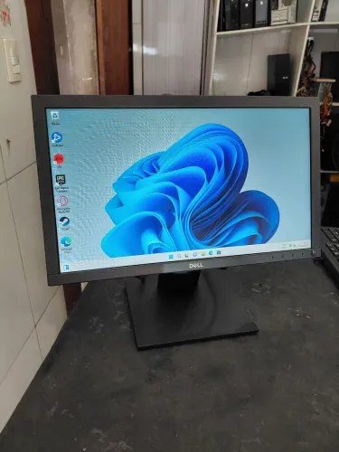 MONITOR DELL SEMI NOVO COM DP E VGA 