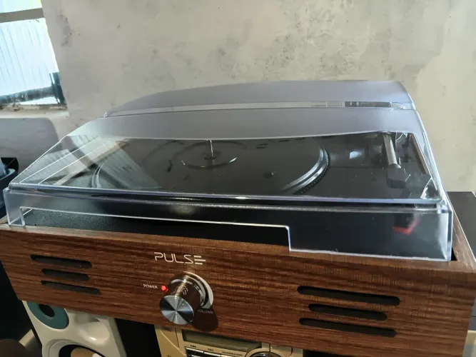 TOCA DISCO LP VITROLA ESTILO RETRÔ