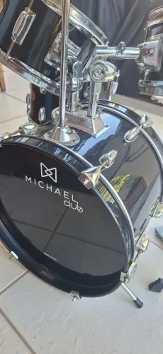 Bateria infantil usada - Michael Club 