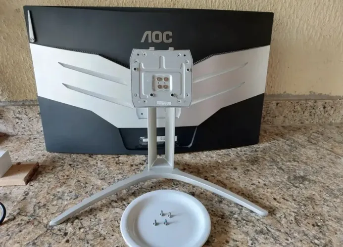 Suporte e parafusos originais Monitor Gamer AOC Agon