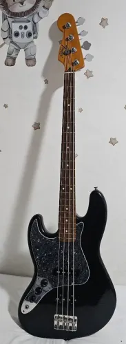 Contrabaixo Fender Canhoto