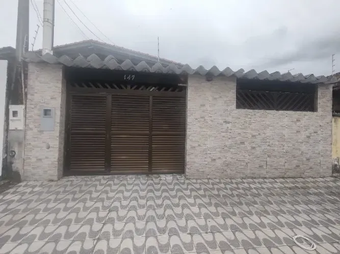 Casa térrea, 2 dormitórios, copa, cozinha, garagem , Tupiry em Praia Grande