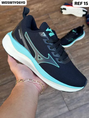 Tênis Mizuno esportivo