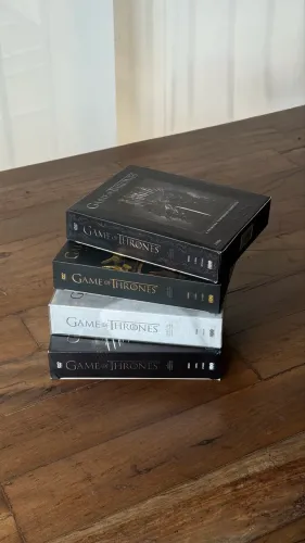 Box Game of Thrones