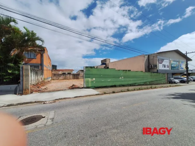 Oportunidade! Terreno em Jardim Cidade de Florianópolis - São José