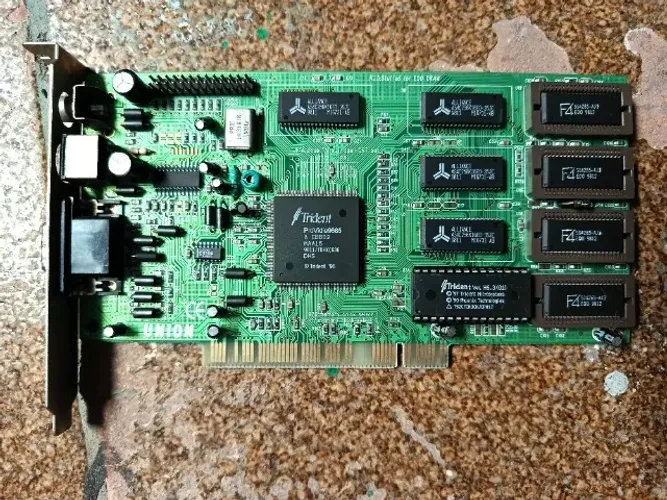 Placa de video antiga Trident ProVidia 9685 PCI - com memória adicional