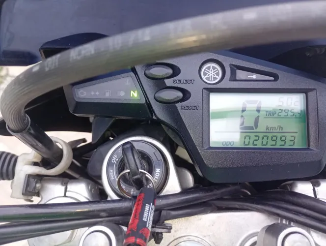 XT 660 R ,moto novinha com apenas 20.900 KM rodados e toda original.