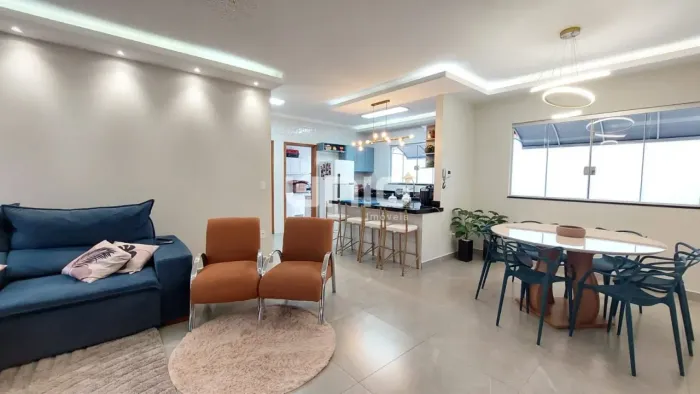 Casa à venda no bairro Doutor Raul Coury Rio das Pedras SP REF: CA2792
