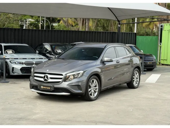 Mercedes-Benz GLA 200 Vis. Black ED. 1.6 TB 16V Aut. 2015