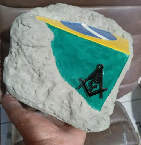 Peça Maçônica Pedra Bruta
