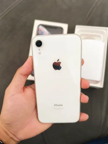 iPhone XR 64GB