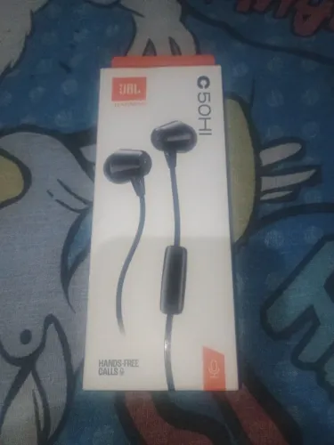 ? FONE JBL C50HI COM MICROFONE ?