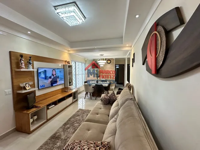 SOBRADO TRIPLEX À VENDA BOQUEIRÃO PRAIA GRANDE