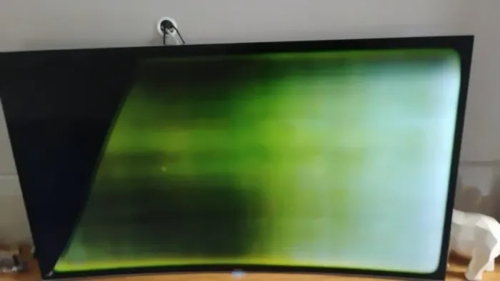 TV Samsung 55" Curva UN55H8000 com Defeito (para retirada de peças) + Controle Original