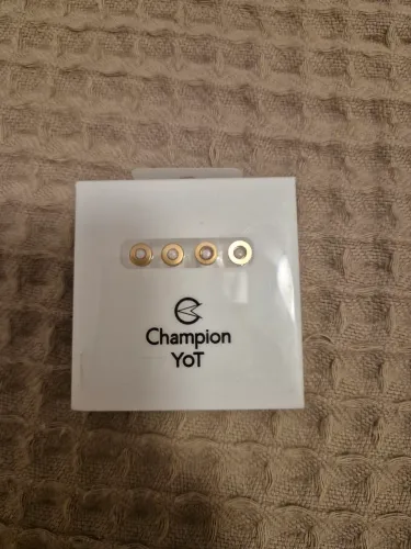 Botões Champion YOT dourado