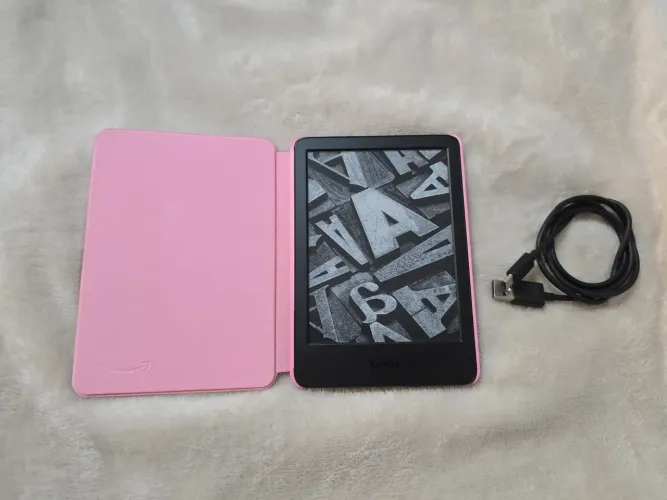 Kindle de entrada 11ª geração com capa de proteção oficial 