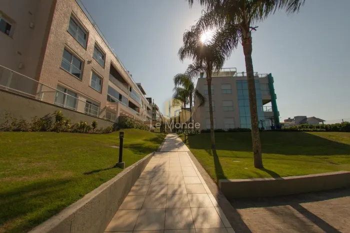 Cobertura com 4 dormitórios, 312 m² para LOCAÇÃO - Ingleses - Florianópolis/SC por R$11.00