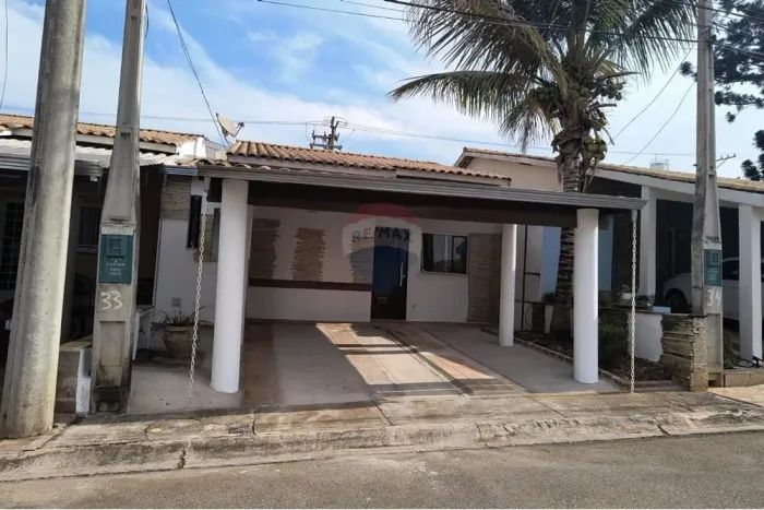 Casa de Condomínio Moderna no Recreio dos Sorocabanos