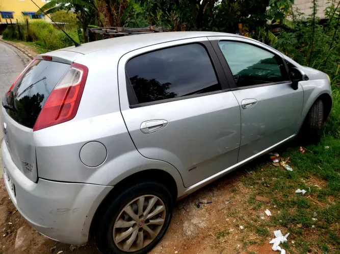Fiat Punto ELX 1.4 Fire Flex 8V 5P 2010