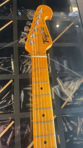 Guitarra tagima tg530