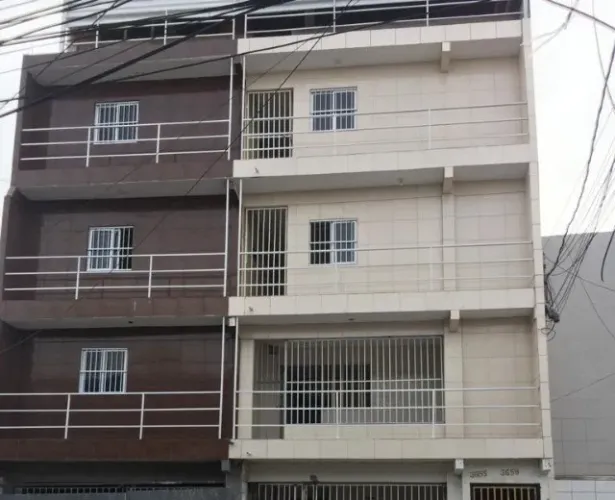 Alugo Kitinets entre as Av. Pontes Vieira e 13 de Maio 