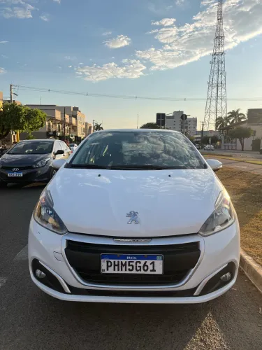 Peugeot 208 Active Pack 1.2 Flex 12V 5P Mec. 2017