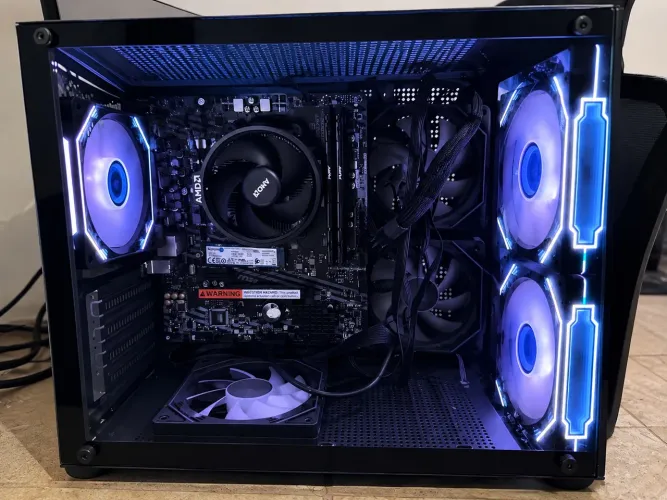 PC Gamer Ryzen 5 5600G + 16GB + SSD NVMe 500GB